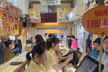 Sáng 19-3, giá vàng miếng, vàng nhẫn đồng loạt rớt 4,6 triệu đồng/lượng