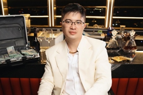 Công an thu hơn 500 miếng vàng, hàng loạt siêu xe trong vụ án Mr Pips