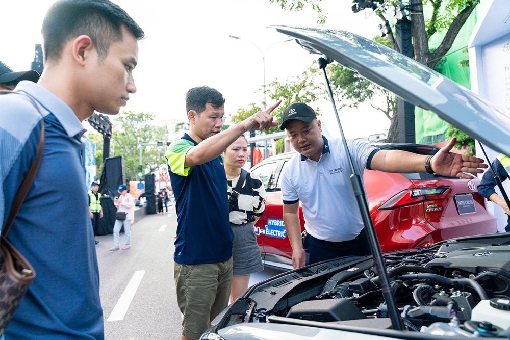 Các sự kiện offline mang xe HEV đến gần hơn với khách hàng.
