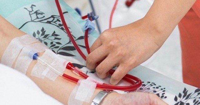 Thói quen uống nước làm tăng nguy cơ suy thận, nhiều người Việt đang mắc mà không biết