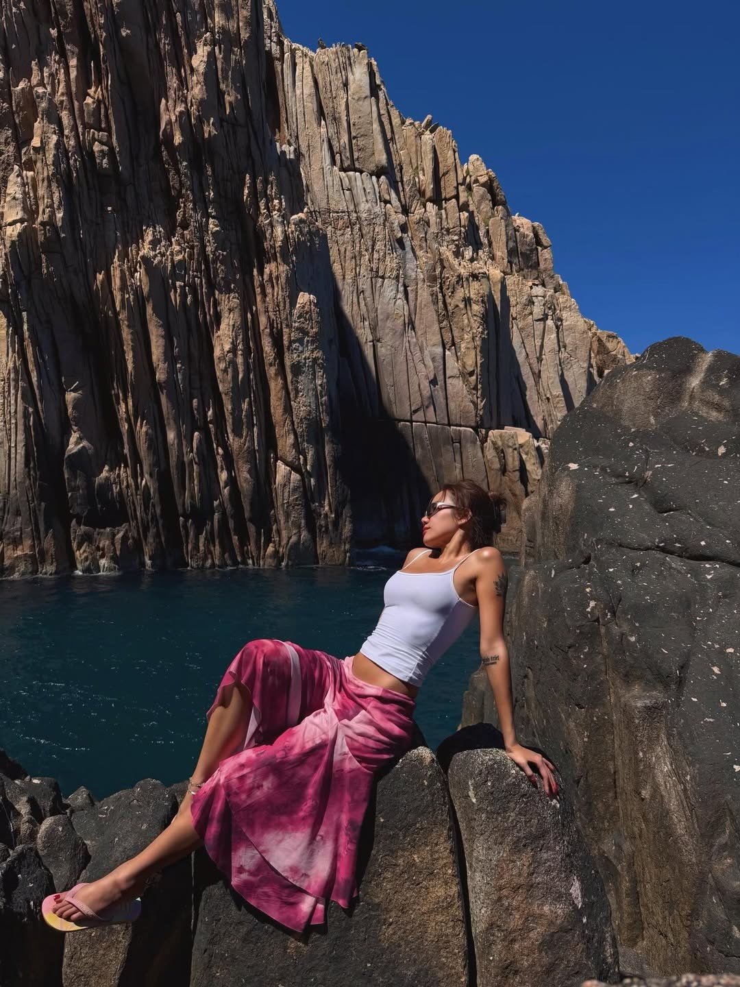 Đường đua đồ bơi đón Hè 2026: Phương Ly dẫn đầu ấn tượng, Tóc Tiên khoe eo thon - 3