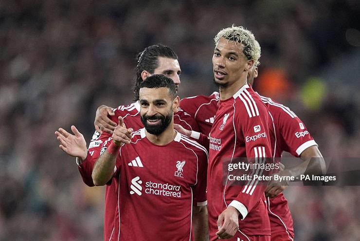 Liverpool vùi dập Galatasaray ở hiệp 2