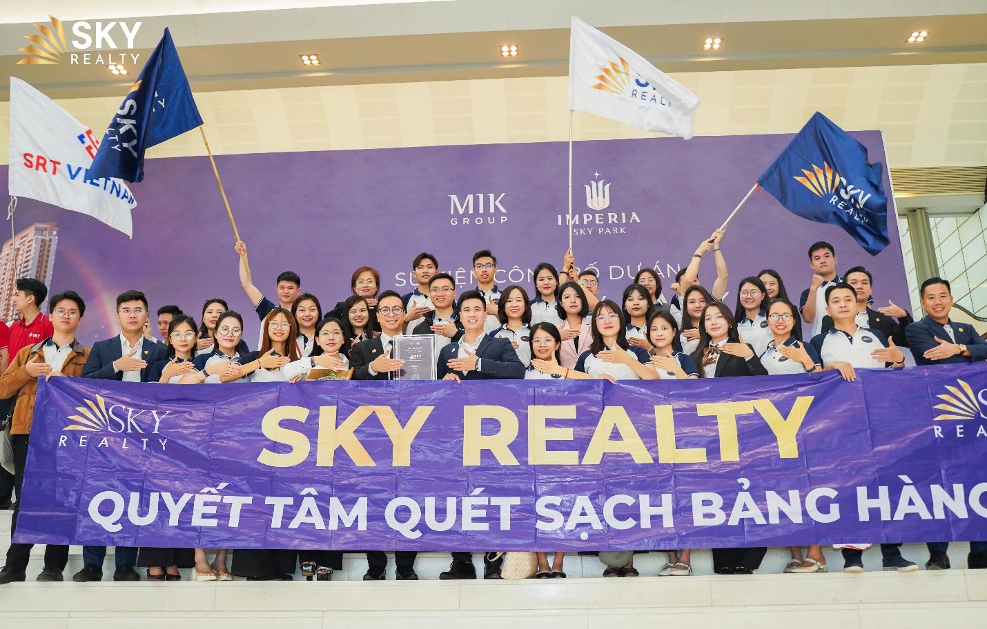 Đội ngũ Sky Realty tham dự sự kiện Into The Sky