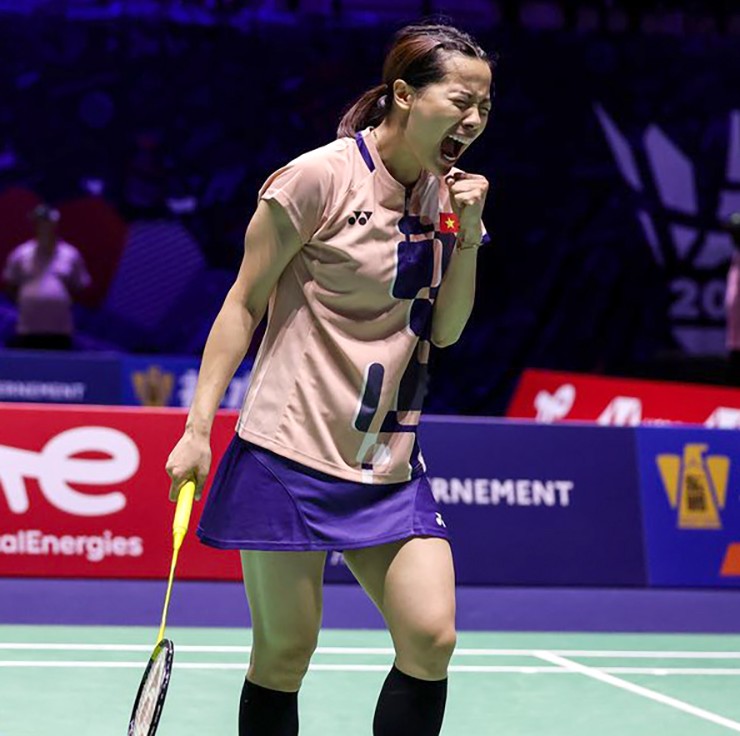 Thùy Linh có chiến thắng áp đảo