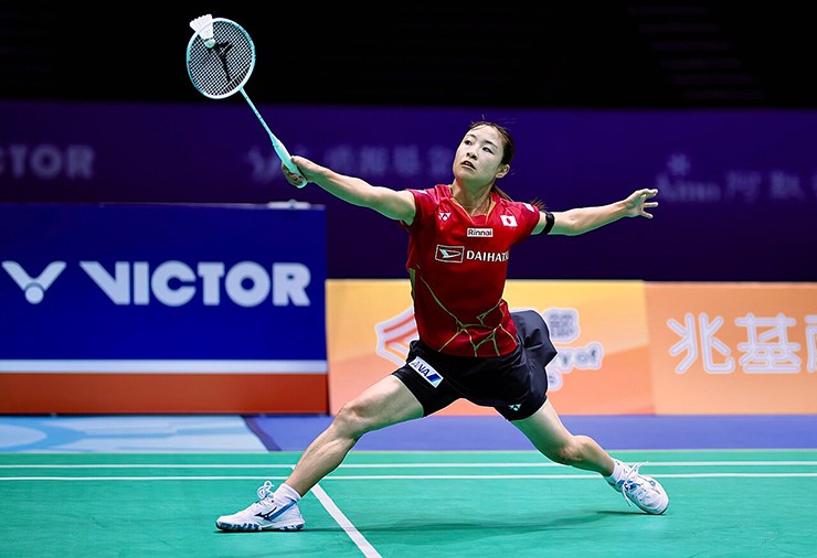 Tay vợt lừng danh&nbsp;Nozomi Okuhara sẽ là đối thủ của Thùy Linh ở tứ kết