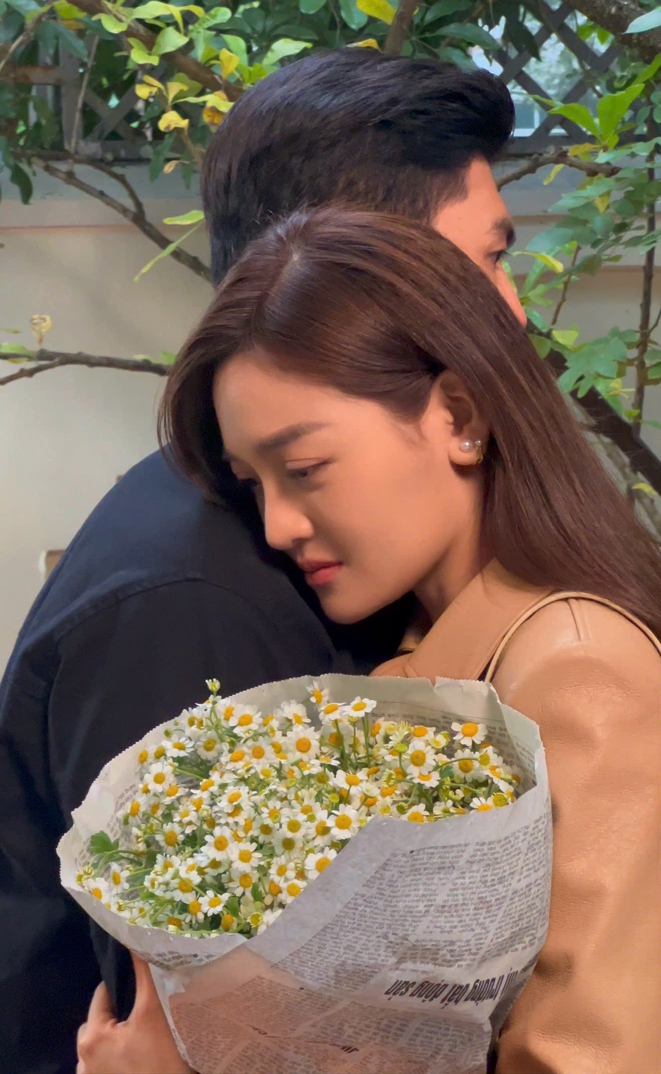 Một số hình ảnh của Thùy Anh trong hậu trường phim Không giới hạn.