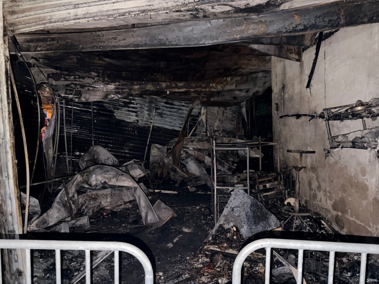 Cháy lớn tại quán 'hát cho nhau nghe' ở Hà Nội - 5