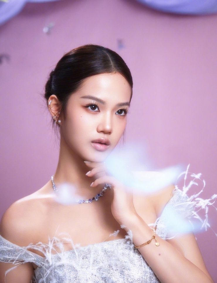 Tư Tiệp năm nay 18 tuổi, có hơn 3 triệu người theo dõi trên nền tảng video Douyin.