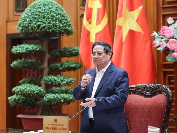 Thủ tướng Phạm Minh Chính chỉ đạo tại cuộc họp sáng nay về chính sách nhà ở xã hội.&nbsp;(Ảnh: VGP)