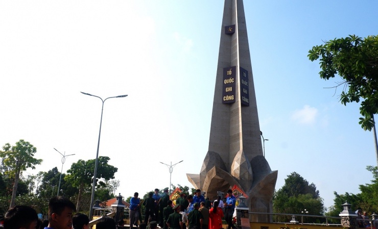 Quang cảnh Nghĩa trang Liệt sĩ Trà Ôn, xã Vĩnh Xuân, tỉnh Vĩnh Long