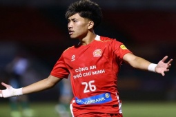 "Sóc con" Khoa Ngô 19 tuổi rê bóng như Yamal, lu mờ đàn anh Tiến Linh