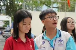 Trường chuyên 'hot' của TPHCM thi riêng, tuyển sinh toàn quốc