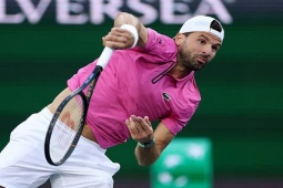 Nóng bỏng tennis Miami Open: Tsitsipas đi tiếp, Dimitrov thua trận chiến 3 set