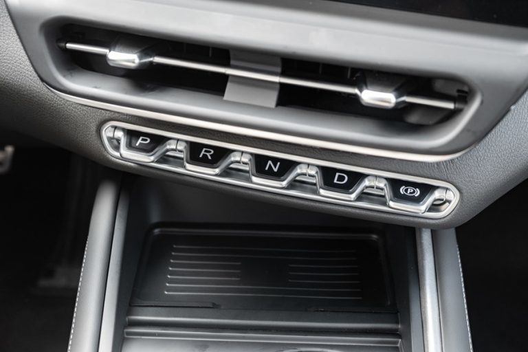 Nút bấm vào&nbsp;số được thiết kế dạng phím đàn.