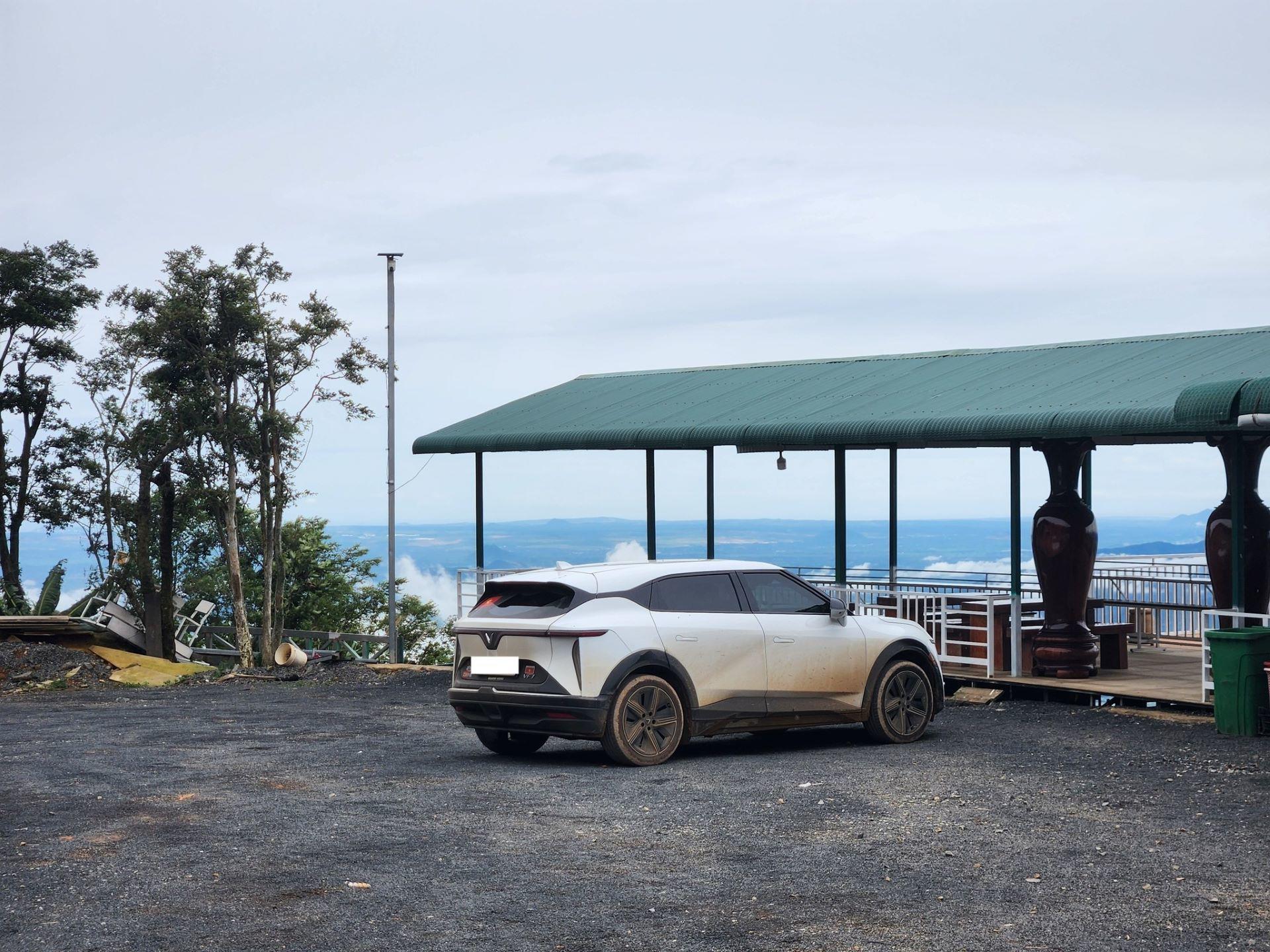 VinFast VF7 có ưu điểm để khách hàng Việt lựa chọn sử dụng hằng ngày - 4