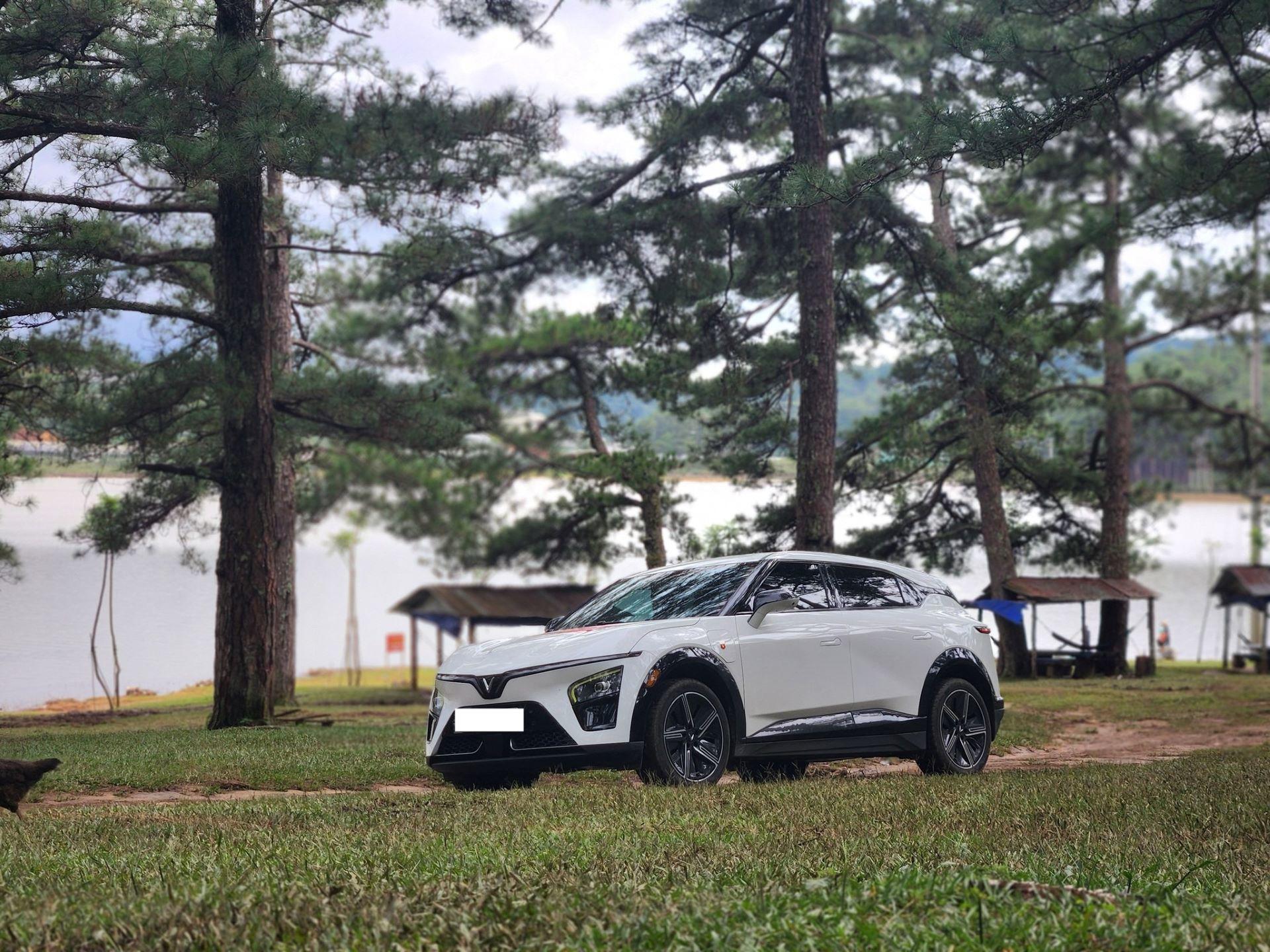 VinFast VF7 có ưu điểm để khách hàng Việt lựa chọn sử dụng hằng ngày - 3