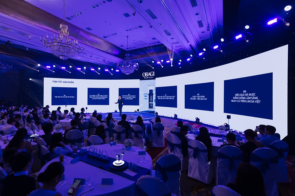Không gian sự kiện ra mắt dòng sản phẩm mới của Obagi, thu hút sự quan tâm của nhiều chuyên gia và bác sĩ da liễu hàng đầu trong ngành