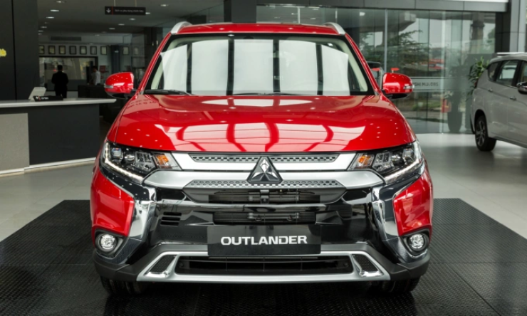 SUV 7 chỗ: Mua để chở gia đình… hay để chứng minh mình đã "lên cấp"? - 10