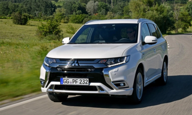 SUV 7 chỗ: Mua để chở gia đình… hay để chứng minh mình đã "lên cấp"? - 11