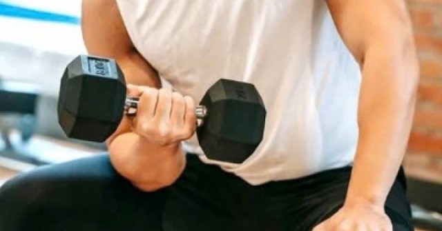 Nam giới vạm vỡ, sinh lý mạnh vẫn khó có con, vì sao?