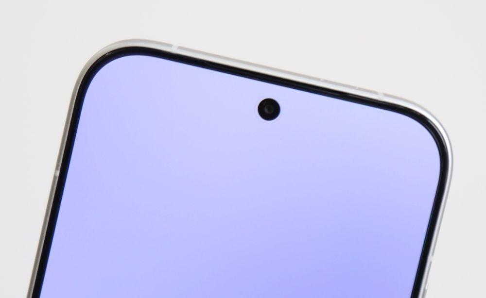 Camera "giọt nước" ở mặt trước.