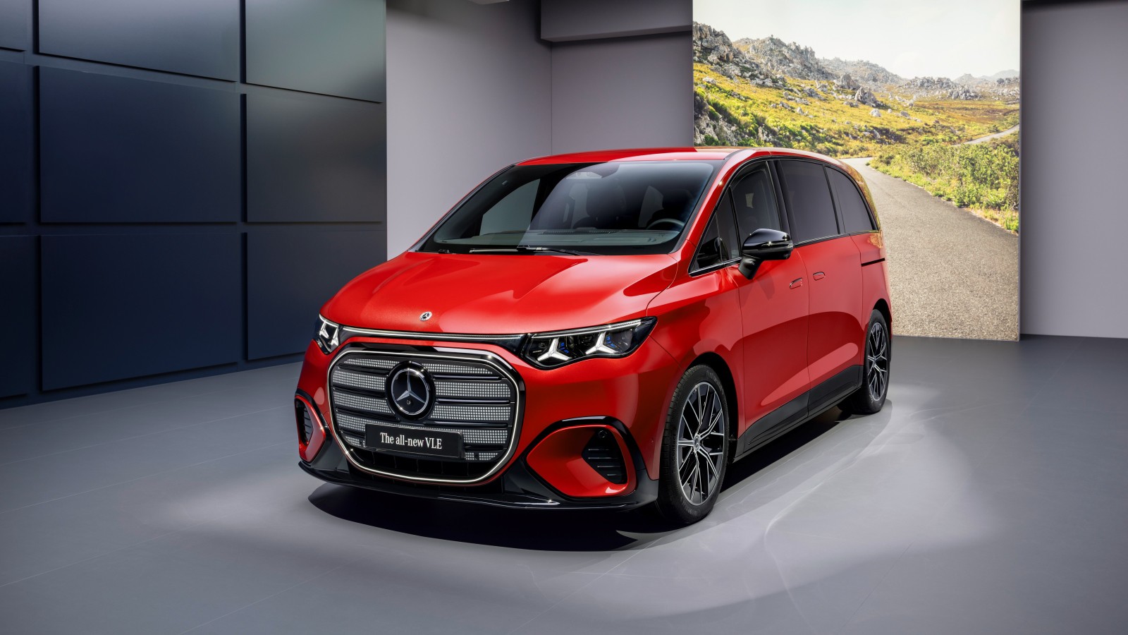 Xe dự kiến di chuyển hơn 700 km theo tiêu chuẩn WLTP nhờ bộ pin 115 kWh.