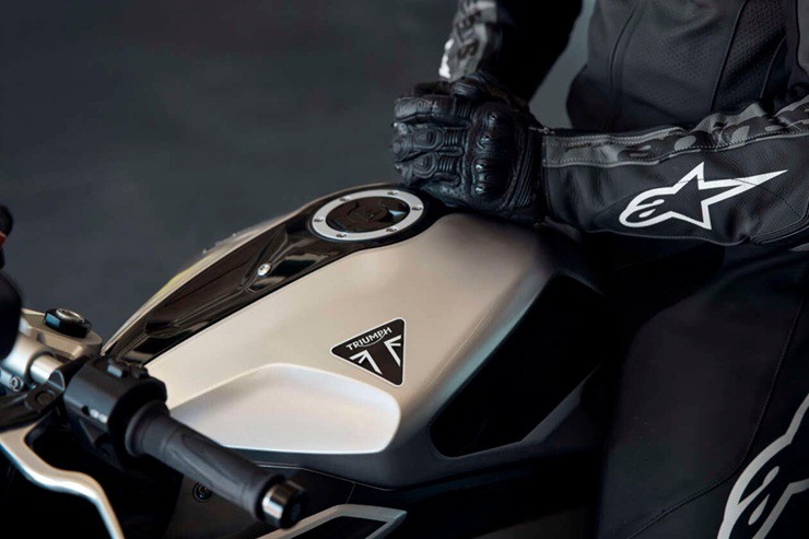 Triumph Daytona 660 2026: Quickshifter và phuộc mới có đủ tạo khác biệt? - 4