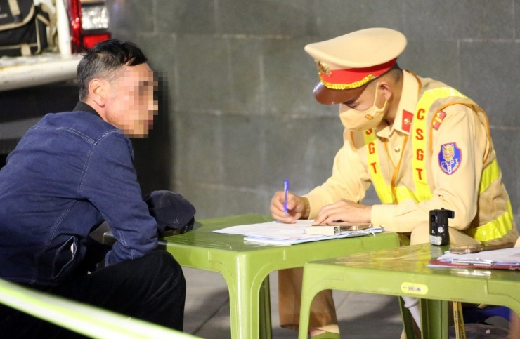 Các trường hợp vi phạm bị lập biên bản.