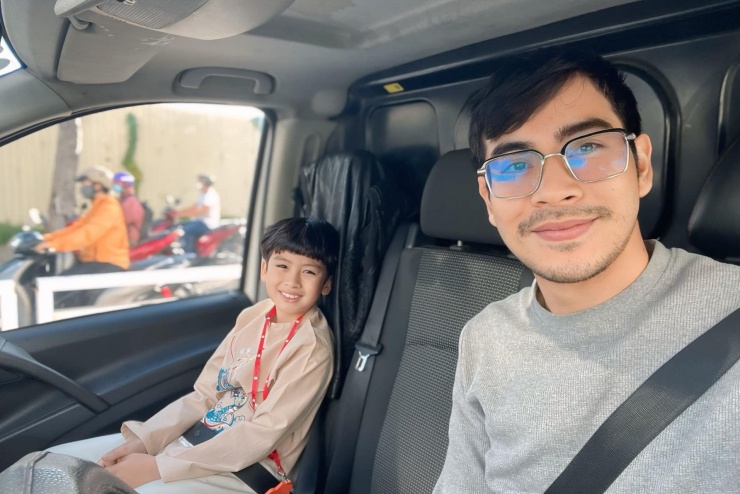 Diễn viên Thanh Bình và con trai - bé Louis. Sau ly hôn, anh và diễn viên Ngọc Lan vẫn giữ quan hệ bạn bè.&nbsp;