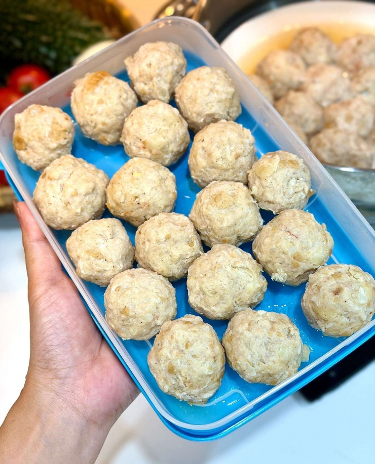 Nếu ăn không hết thì sau khi hấp sơ cất hộp rồi trữ đông để dành