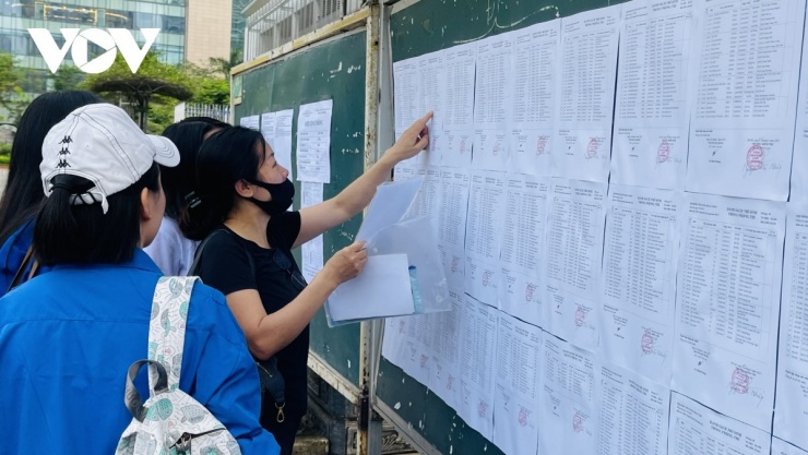 Không ít học sinh mắc sai lầm khi chọn trường không sát thực lực, hoặc quá cao, hoặc quá an toàn dẫn lãng phí cơ hội, thậm chí mất tấm vé "trường công".