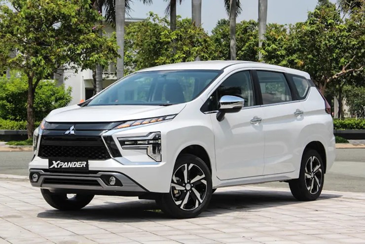 Mitsubishi Xpander vẫn là ông vua phân khúc MPV cỡ nhỏ sử dụng động cơ đốt trong.
