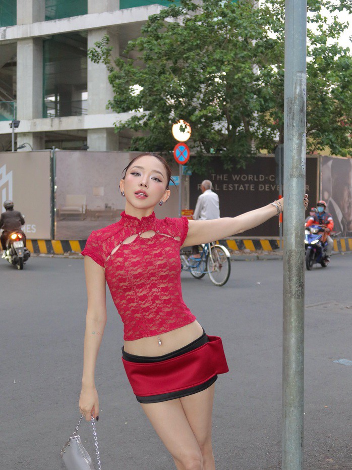 Với nhiều người, Tóc Tiên hoàn mỹ và may mắn