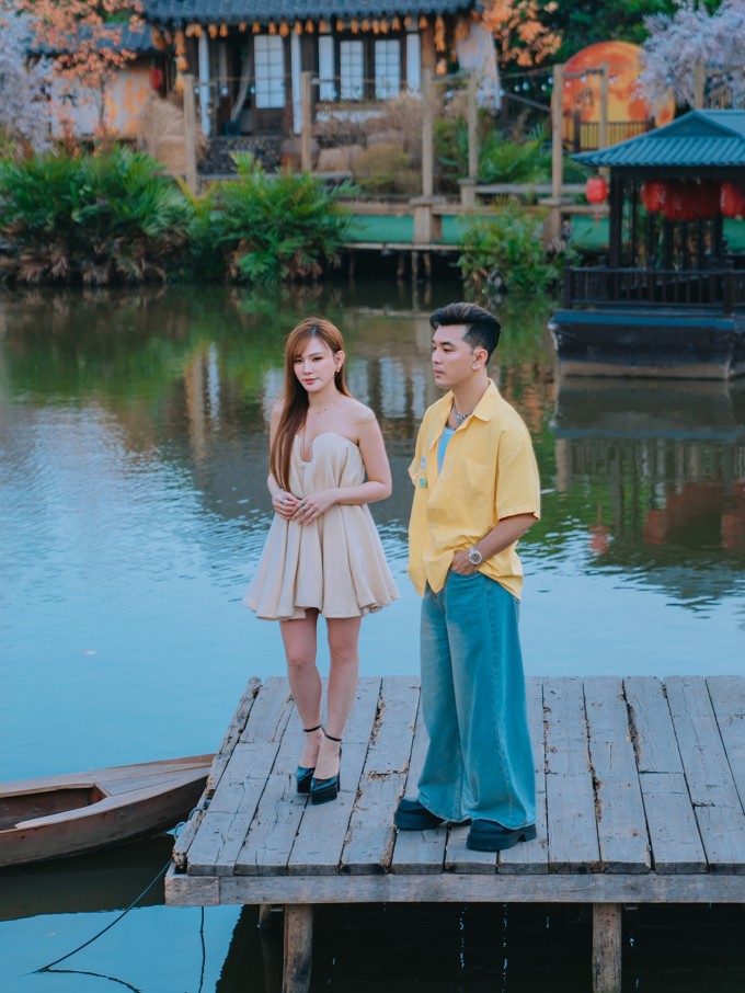 Thu Thủy - Ưng Hoàng Phúc trong MV Chốn tim mình nương náu.