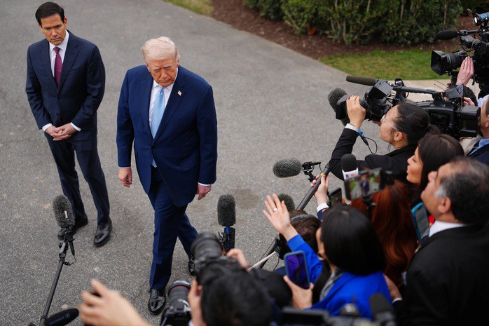 Tổng thống Mỹ cân nhắc "xuống thang" chiến dịch Trung Đông, Iran đe dọa "gây bất ngờ" - 1