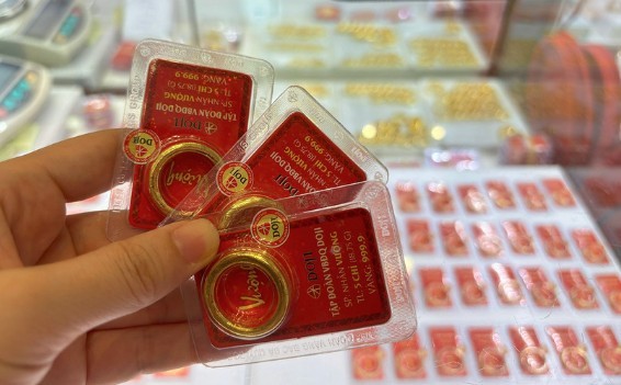 Giá vàng nhẫn hôm nay tại thị trường trong nước được các thương hiệu niêm yết ở mức 173,1 - 176,1 triệu đồng/lượng. Ảnh minh họa: TL