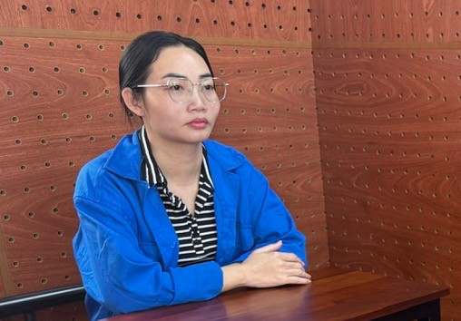 Nguyễn Thị Nhàn tại cơ quan công an.