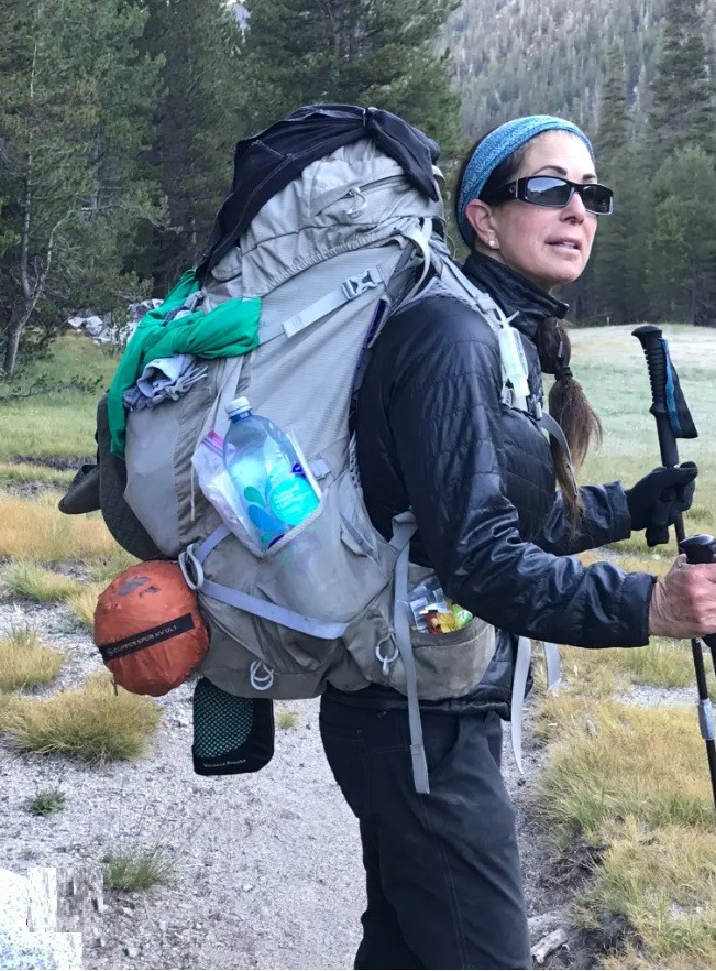 Laurie Singer trong một chuyến đi bộ đường dài. Ảnh: New York Pos