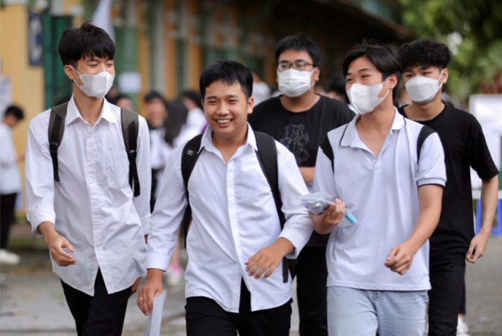 Theo quy định mới, thí sinh được đăng ký tối đa 15 nguyện vọng vào các chương trình đào tạo của nhiều trường đại học khác nhau. (Ảnh minh họa)