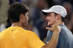 Fonseca "không tôn trọng" số 1 ATP, Alcaraz rút ra bài học từ trận thua Nadal