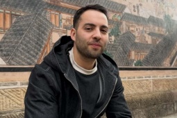 Trai Tây 'hút view' nhờ khéo nấu đủ món ăn Việt