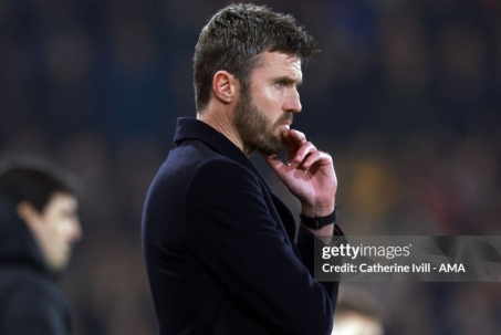 MU rơi chiến thắng trước Bournemouth: Thầy trò Carrick thi nhau mỉa mai trọng tài