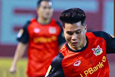 Trực tiếp bóng đá Ninh Bình - PVF-CAND: Gia Hưng ghi bàn thứ 3 bùng nổ (Cúp Quốc gia) (Hết giờ)