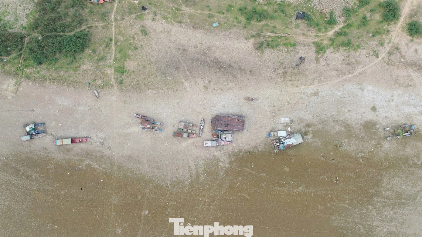 Sông Đà cạn nước, cát trắng lộ ra: Cảnh đẹp hiếm thấy, nỗi lo hiện hữu - 12