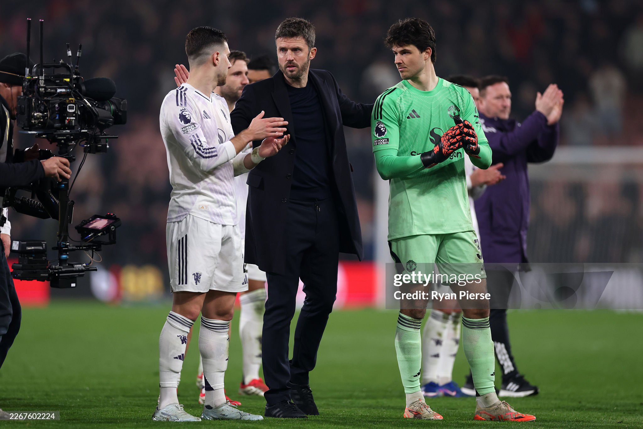 MU dưới thời Carrick chưa thắng khi phải đá mật độ dày hơn 7 ngày/trận