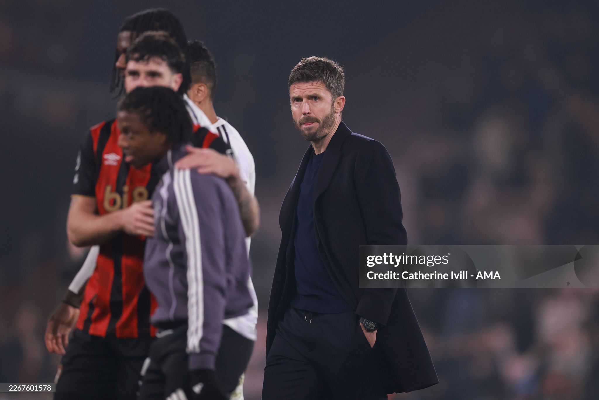 Carrick cho rằng trọng tài Stuart Artwell không đủ tiêu chuẩn