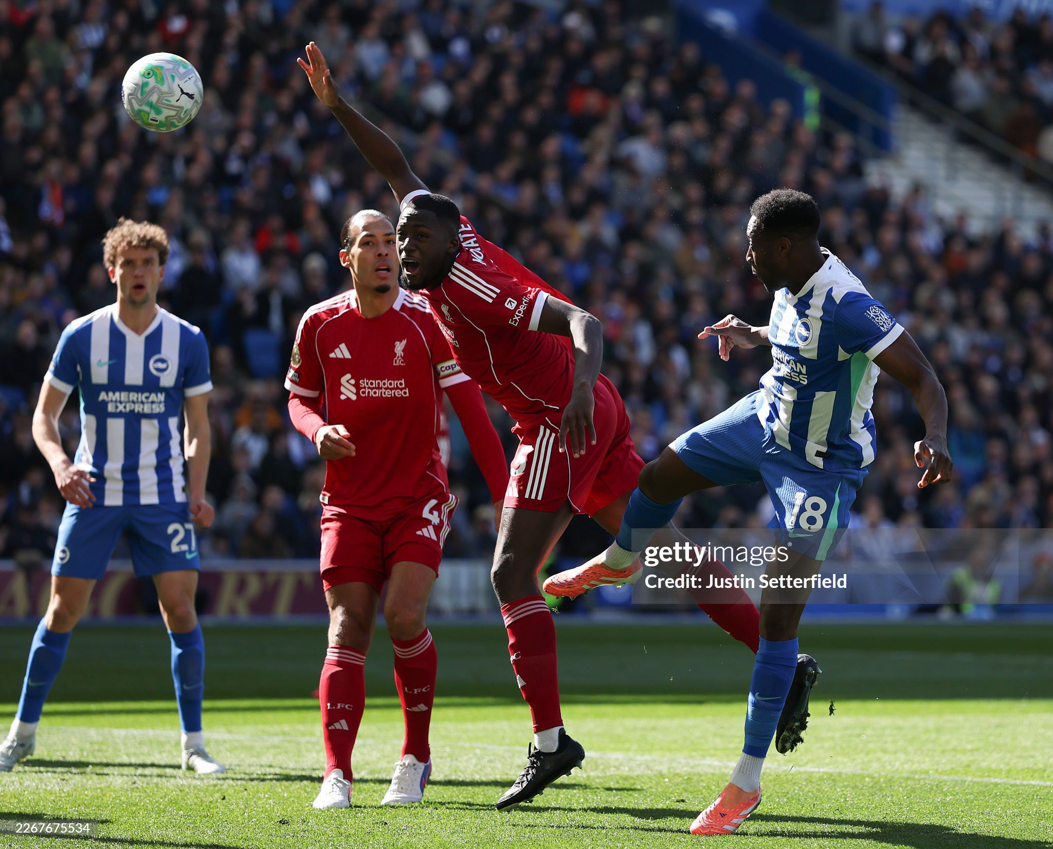 Welbeck mở tỷ số cho Brighton