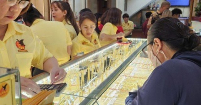 Sáng 21-3, giá vàng miếng SJC rớt thêm 5 triệu ...