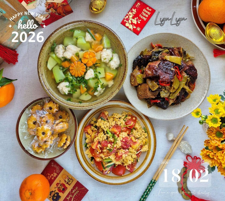 Vịt quay kho dưa cải là món ăn đơn giản, dễ làm nhưng lại mang hương vị đậm đà khó cưỡng. Chỉ cần một đĩa vịt kho nóng hổi ăn cùng cơm trắng rất ngon miệng và đưa cơm.