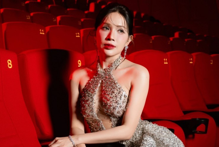 Nhan sắc gợi cảm của nữ chính phim kinh dị "Quỷ nhập tràng 2"